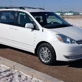 Toyota Sienna 2005