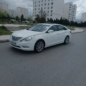 Hyundai Sonata 2011