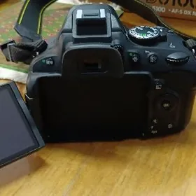 Nikon D 5100