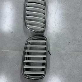 ноздри БМВ 2012 года е70