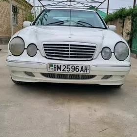Mercedes-Benz C320 2001