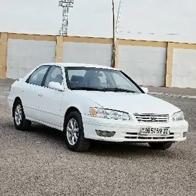 Toyota Camry 2000