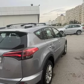 Toyota RAV4 2017