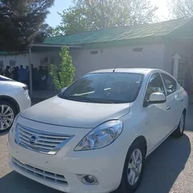 Nissan Sunny 2012