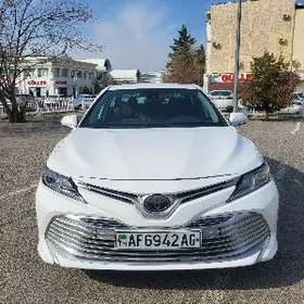 Toyota Camry 2020