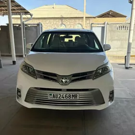 Toyota Sienna 2012