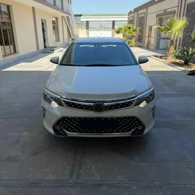 Toyota Camry 2017