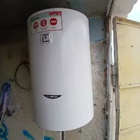 бойлер Аристон 80л