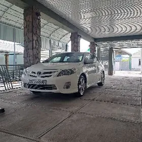 Toyota Corolla 2012
