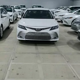 Toyota Camry 2022
