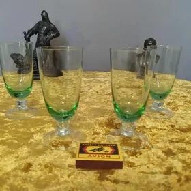 Бокалы зеленого оттенка для ликера на 4 персоны