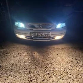 Opel Astra 2000