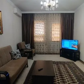 АРЕНДА 2 КОМ НА МИР 2