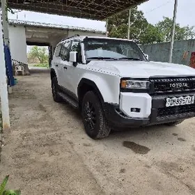 Toyota Land Cruiser Prado 2025