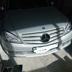 Mercedes-Benz C-Class 2010