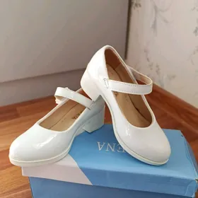 туфли на девочку 6_7 лет