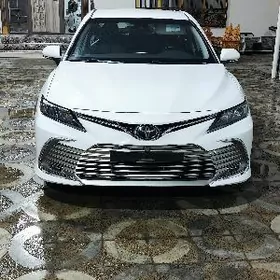 Toyota Camry 2022