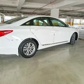 Hyundai Sonata 2011