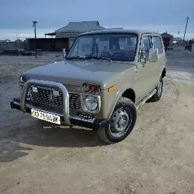 Lada Niva 1990