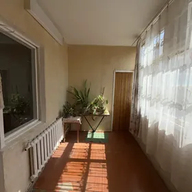 Нагина 2 эт 2ком 65м²