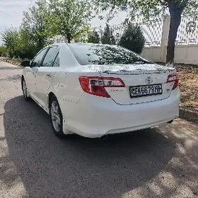 Toyota Camry 2012