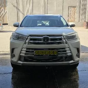 Toyota Highlander 2017