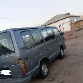Toyota Hiace 1988