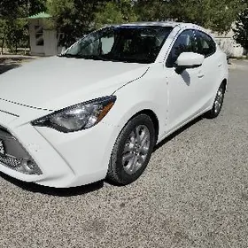 Toyota Yaris 2019
