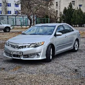 Toyota Camry 2011