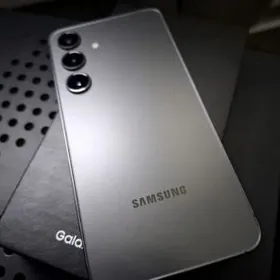 Samsung S24 8/256 2sim