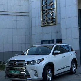 Toyota Highlander 2017