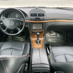 Mercedes-Benz C320 2003