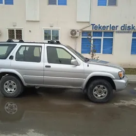 Nissan Pathfinder 2003