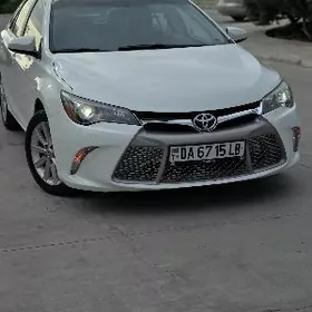 Toyota Camry 2015