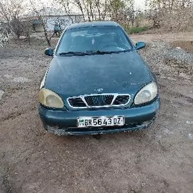 Daewoo Lanos 1999