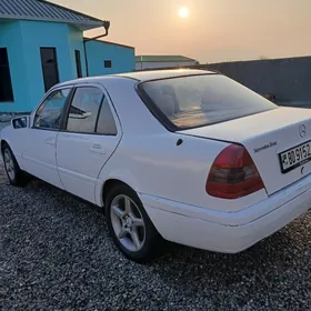 Mercedes-Benz W201 1997