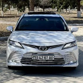 Toyota Camry 2020