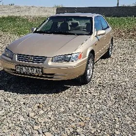 Toyota Camry 1999