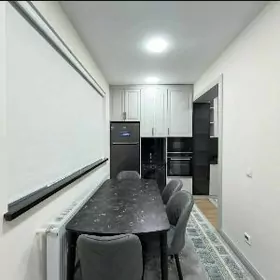 10-МКР 1 ЭТАЖ 2 КОМНАТНАЯ 