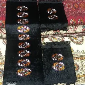 Gara ýüpek el haly