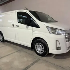 Toyota Hiace 2025