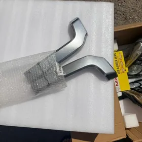 Нижняя облицовка Передний