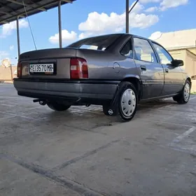 Opel Vectra 1990