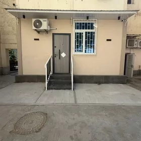 Центр 3 комнаты 1 этаж