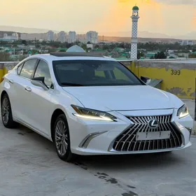 Lexus ES 350 2020