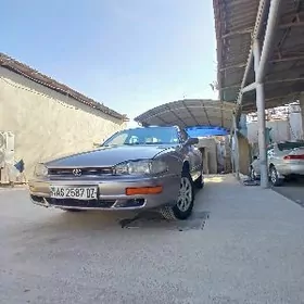 Toyota Camry 1992