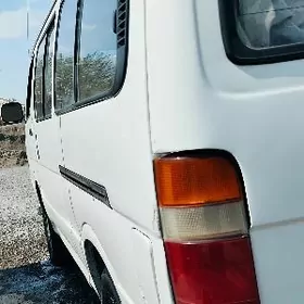 Toyota Hiace 1996
