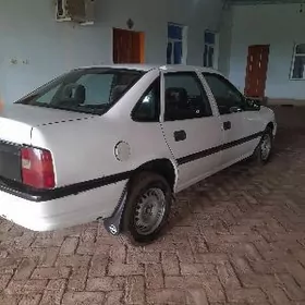 Opel Vectra 1992
