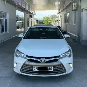 Toyota Camry 2015