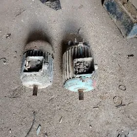 Dwigatel Двигатель